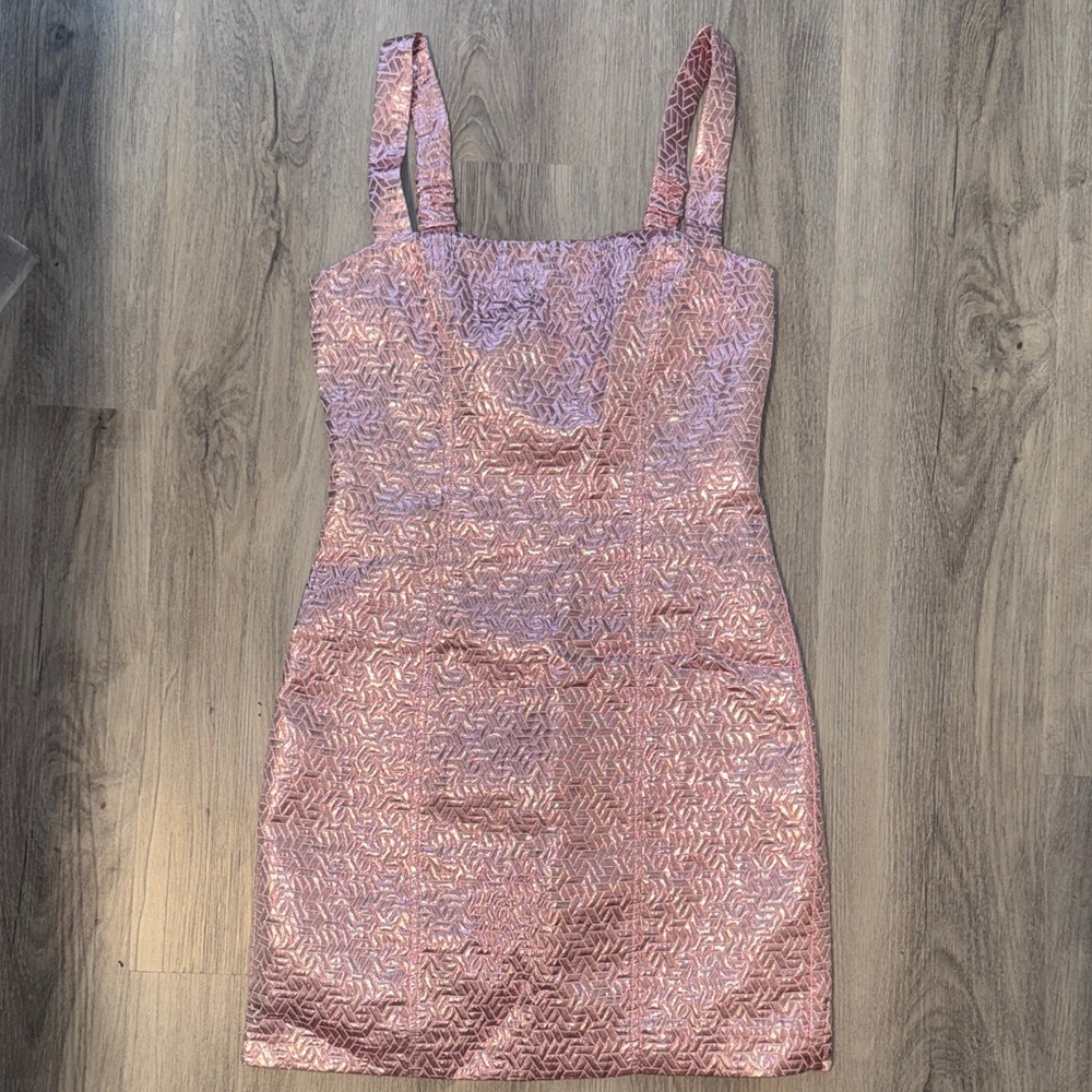 Chic Pink Patterned Mini Dress